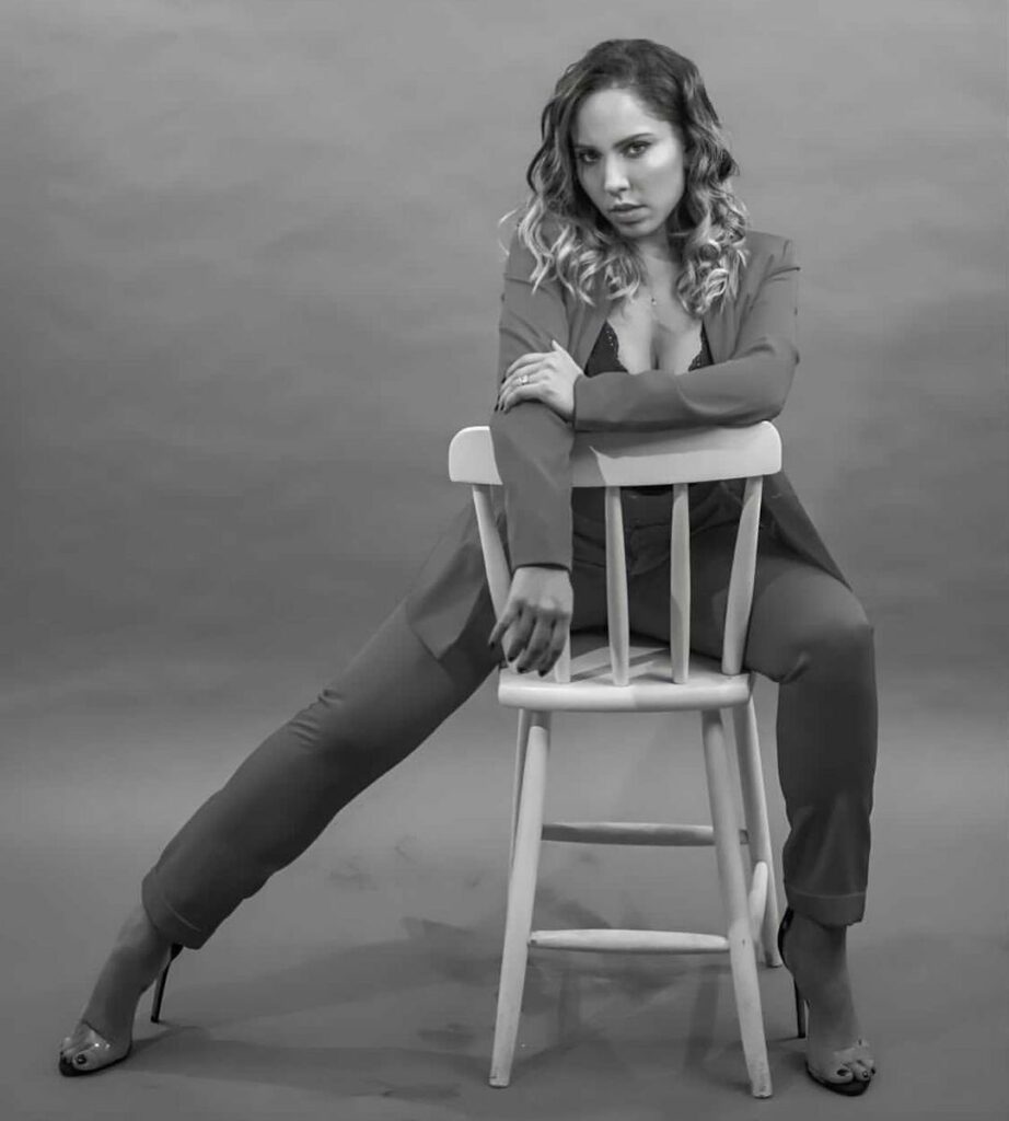Renata Frisson Feet