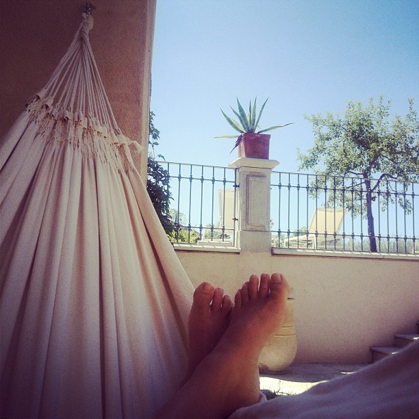 Camila Raznovich Feet