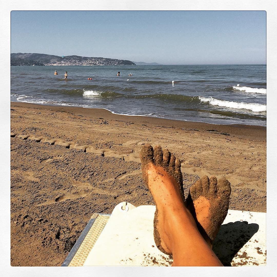 Camila Raznovich Feet