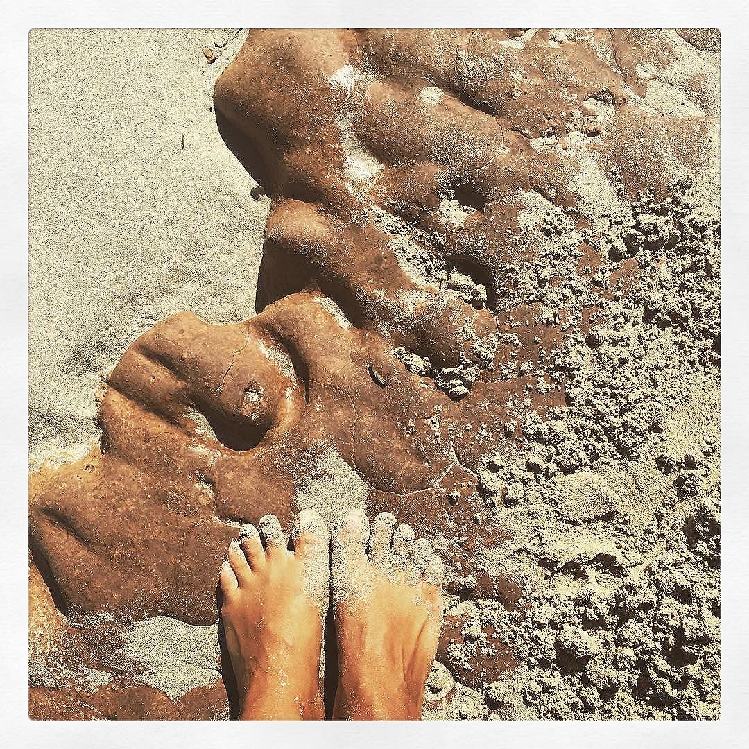 Camila Raznovich Feet