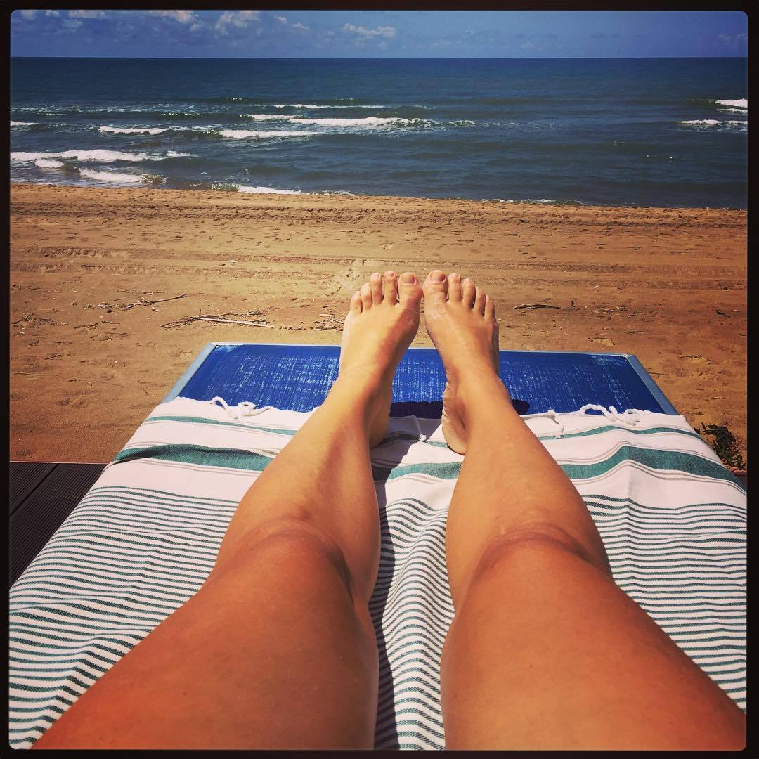 Camila Raznovich Feet