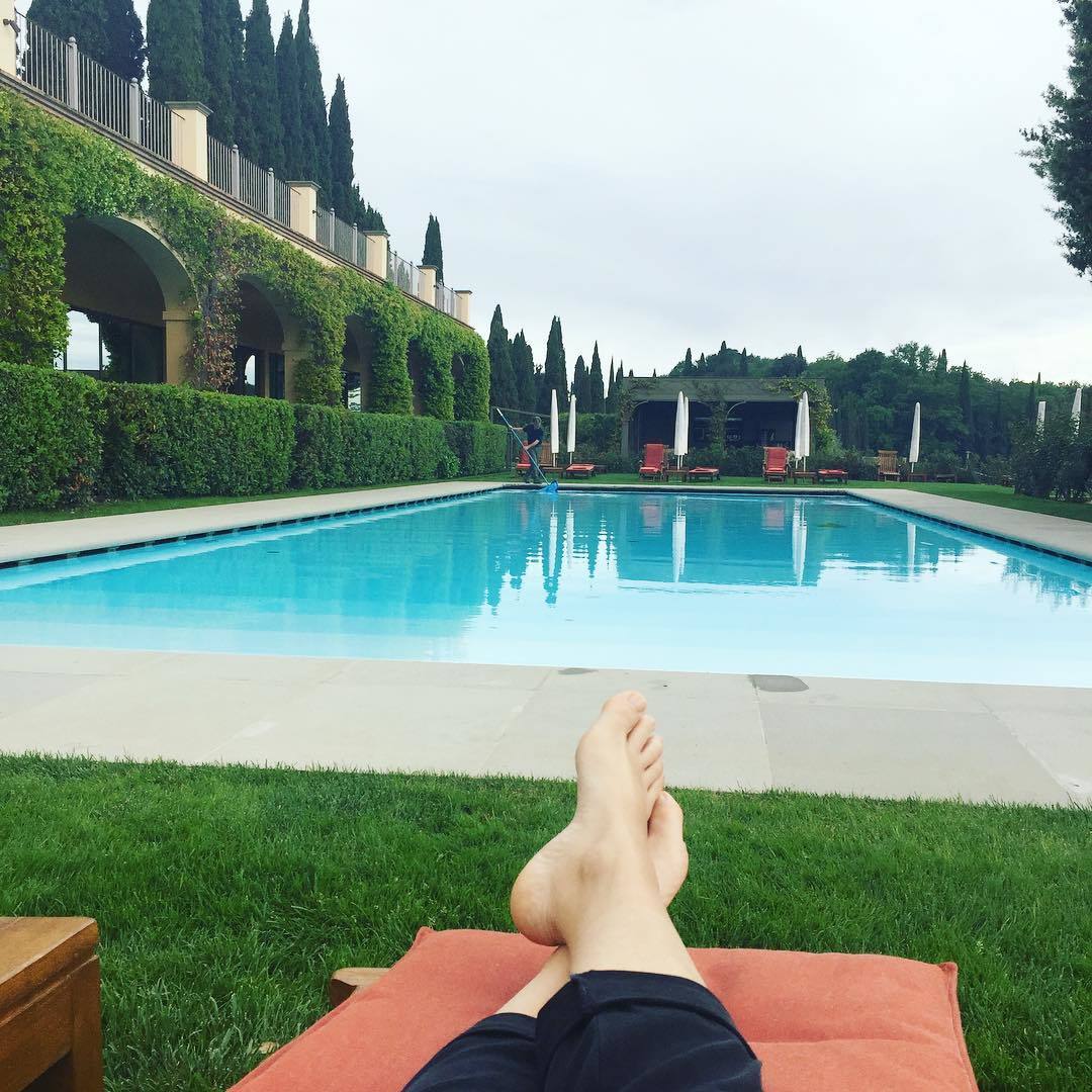 Camila Raznovich Feet