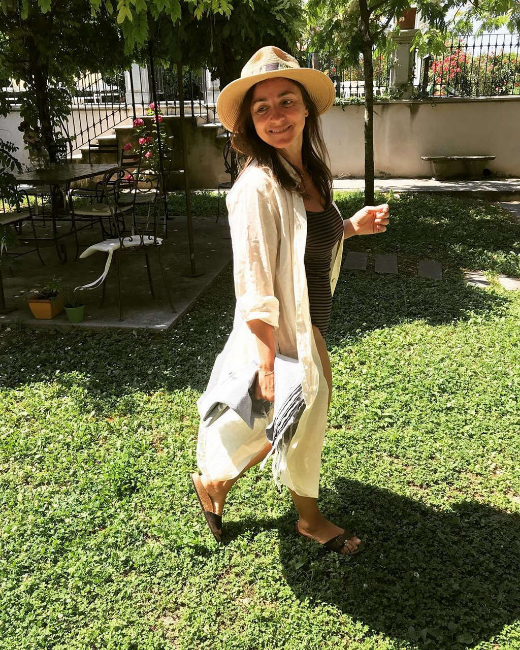 Camila Raznovich Feet