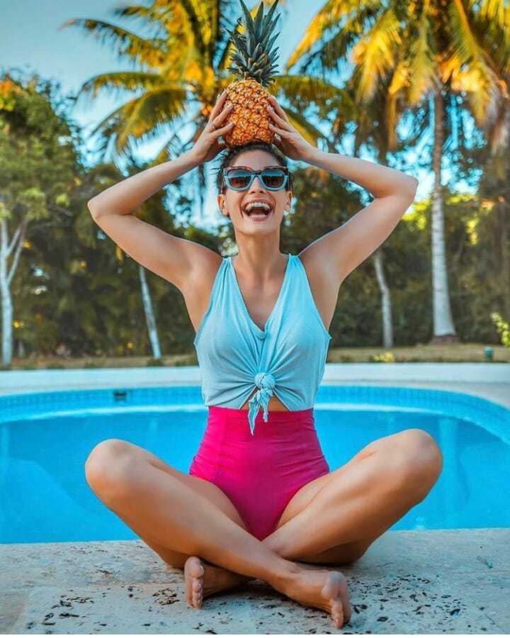 Christina Bompa Feet