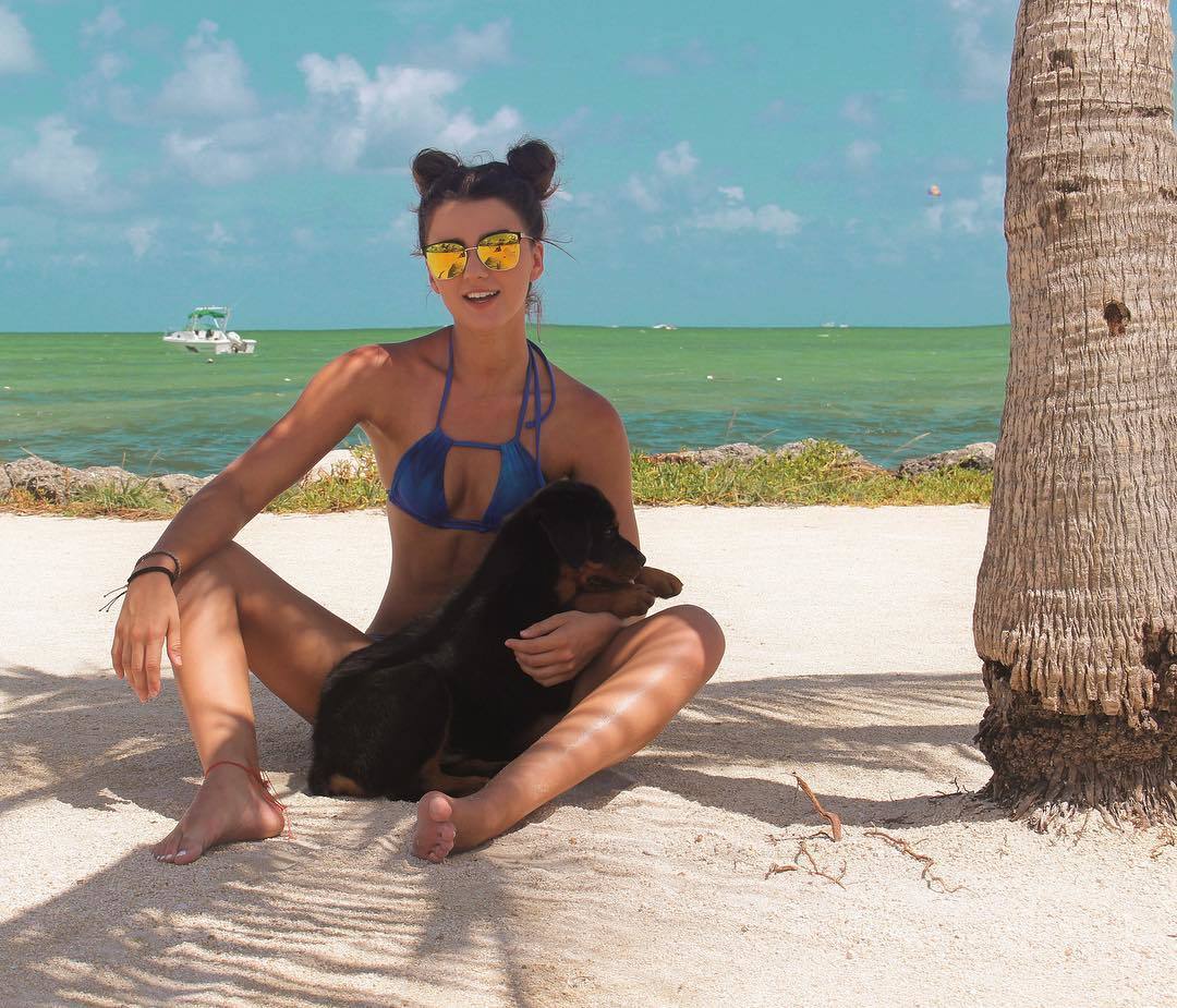 Hunter Denoyelles Feet