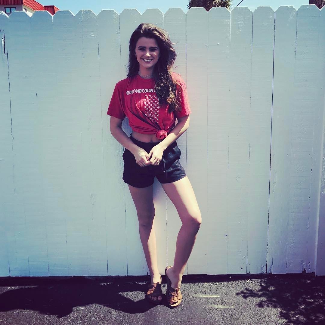 Hunter Denoyelles Feet