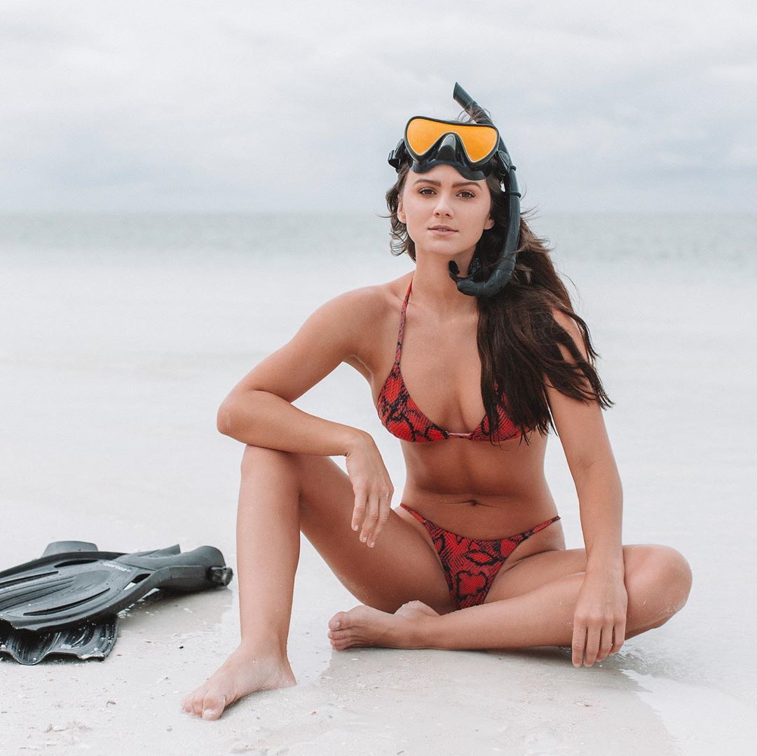 Hunter Denoyelles Feet