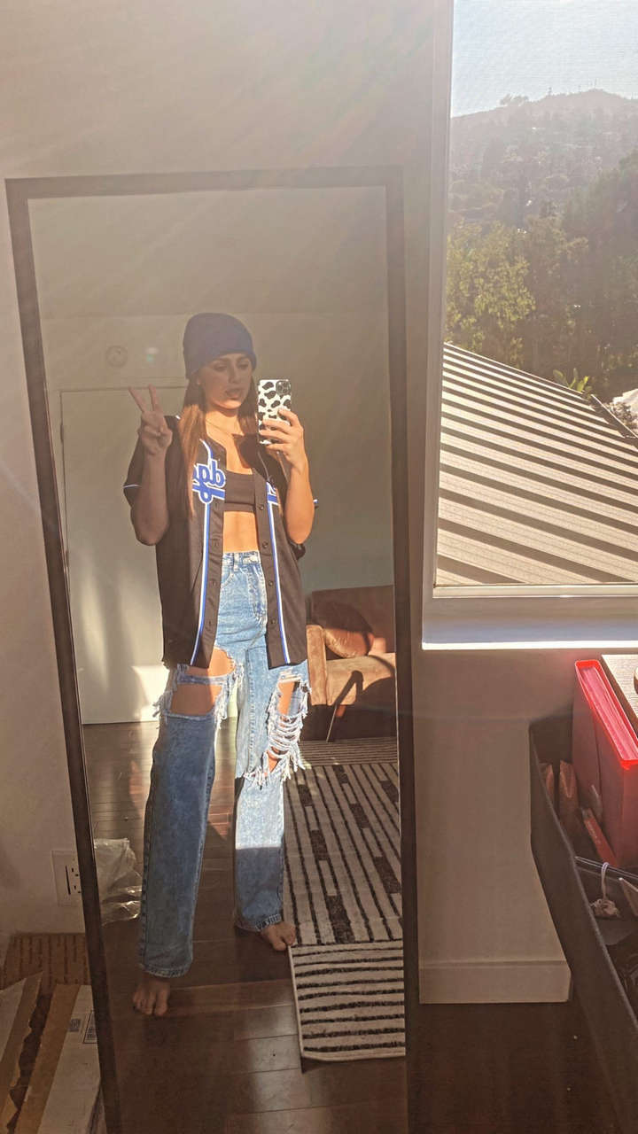 Hunter Denoyelles Feet