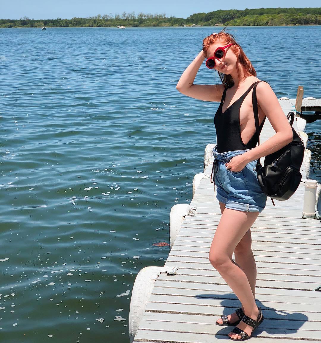 Gabriela Fernandes Feet