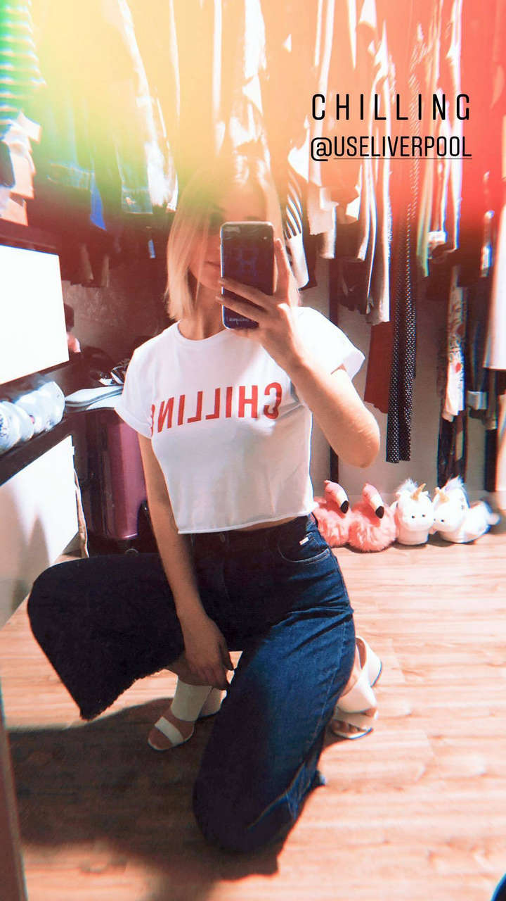 Gabriela Fernandes Feet