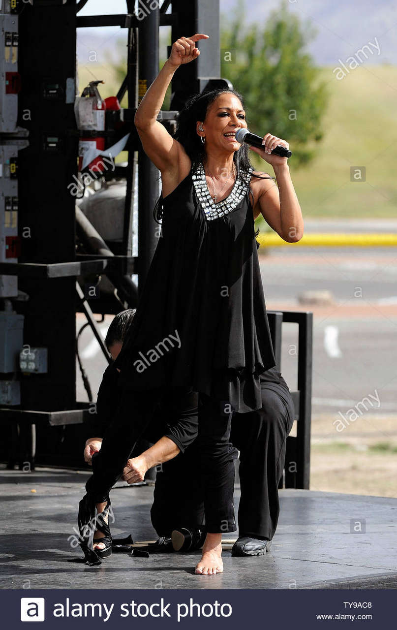 Sheila E Feet