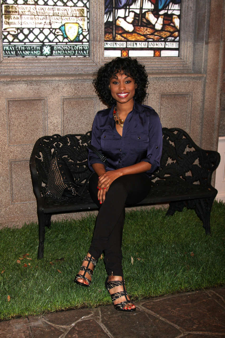 Angell Conwell Feet