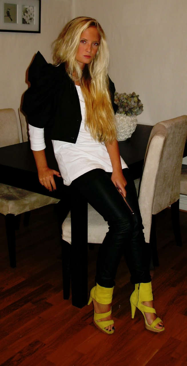 Natalie Helgerud Feet