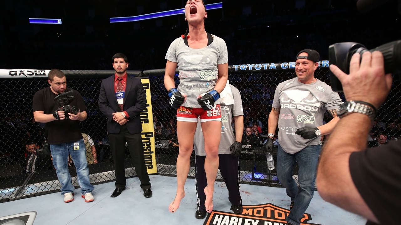 Jessica Eye Feet