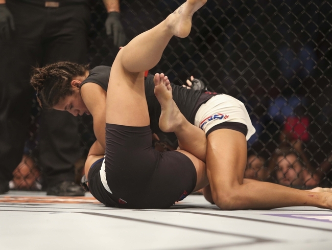 Jessica Eye Feet
