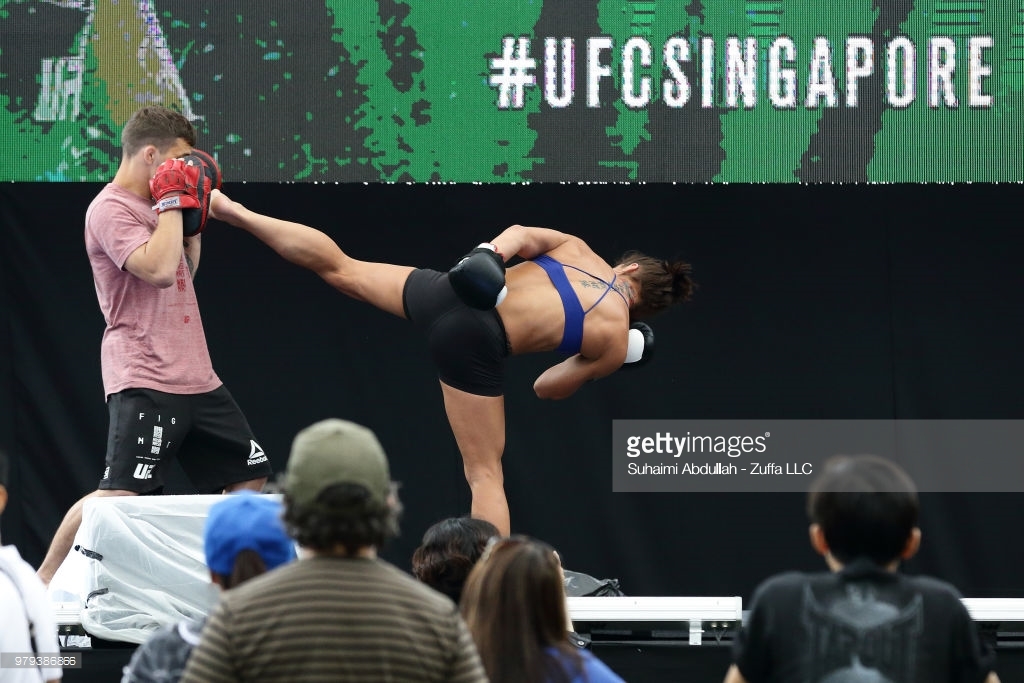 Jessica Eye Feet