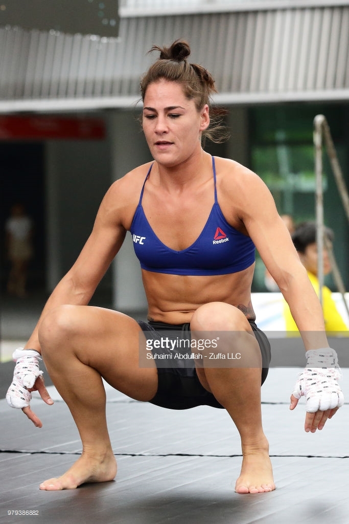 Jessica Eye Feet