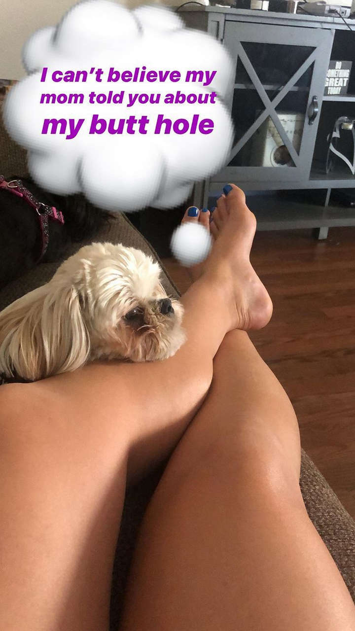 Jessica Eye Feet