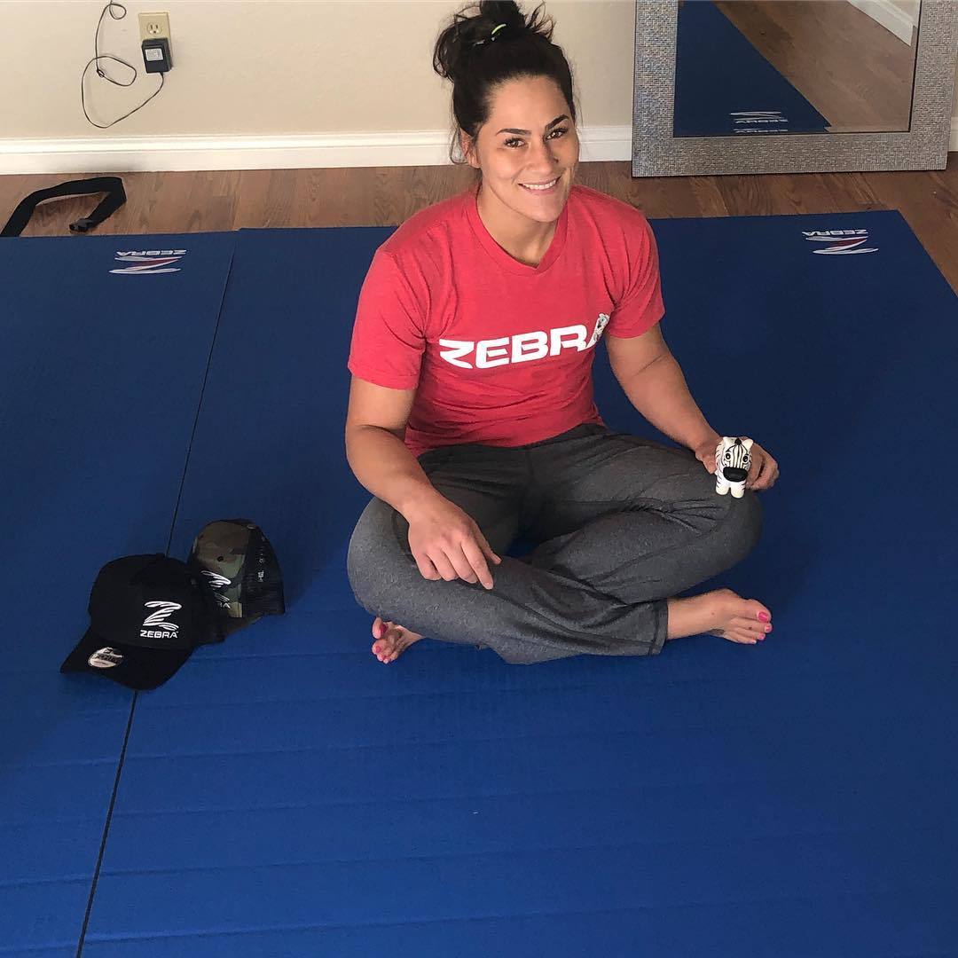 Jessica Eye Feet