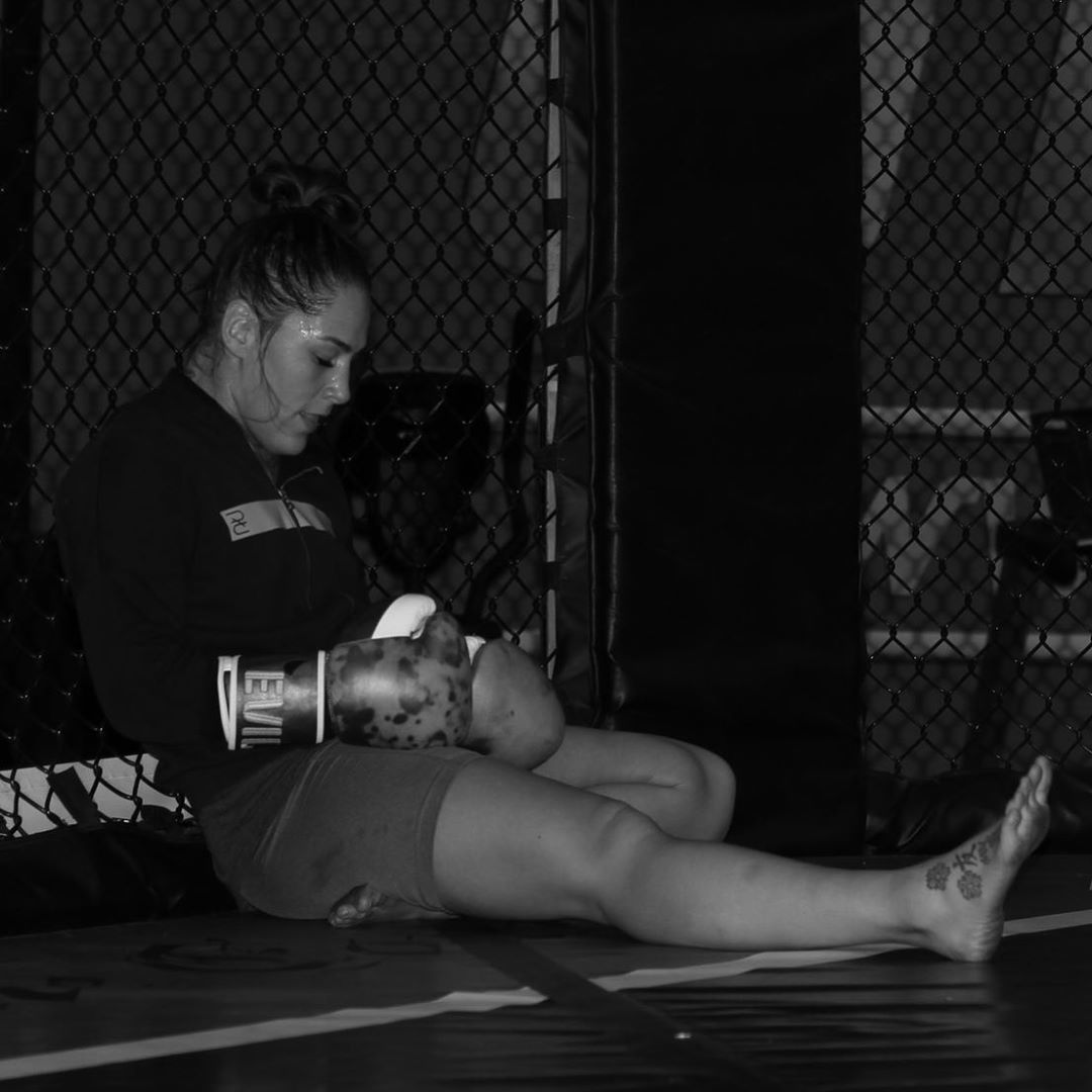 Jessica Eye Feet