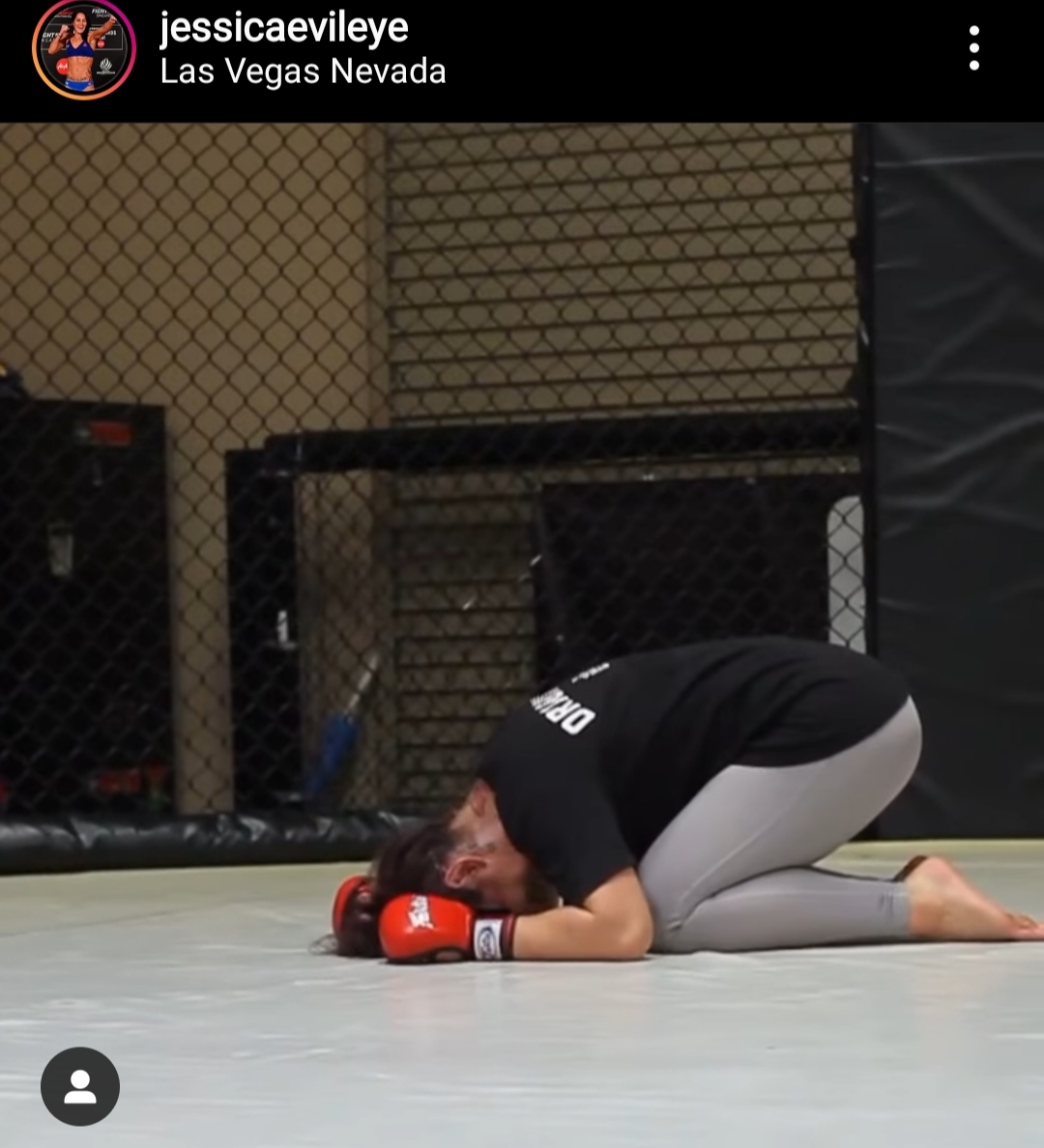 Jessica Eye Feet