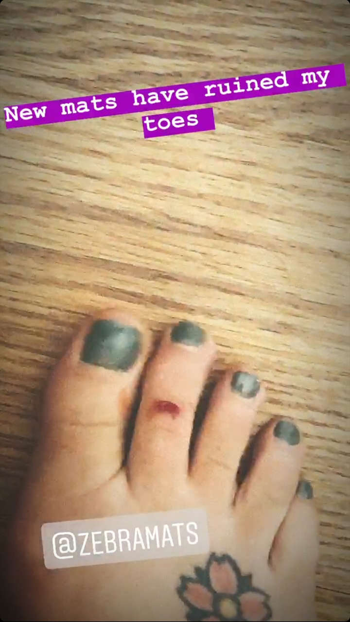 Jessica Eye Feet
