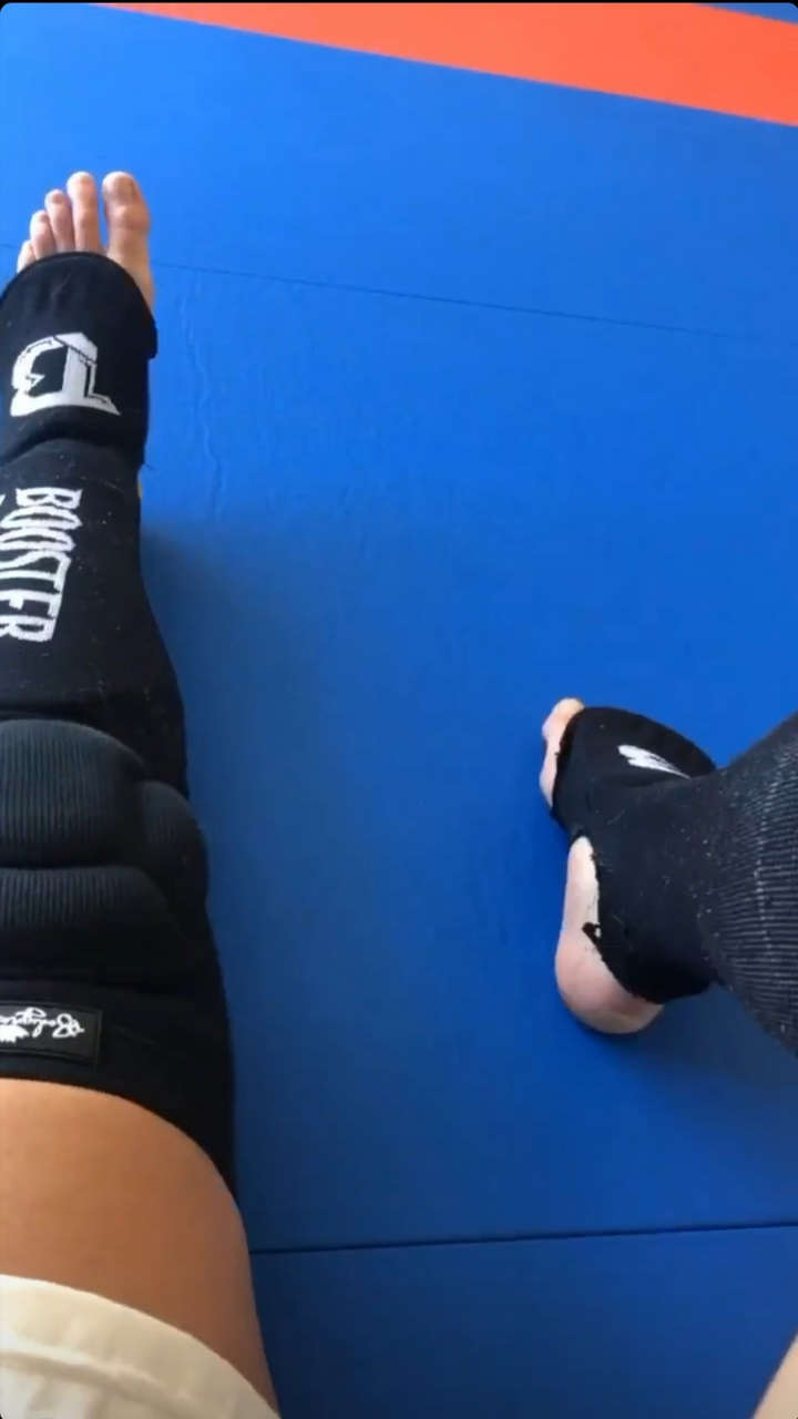 Jessica Eye Feet