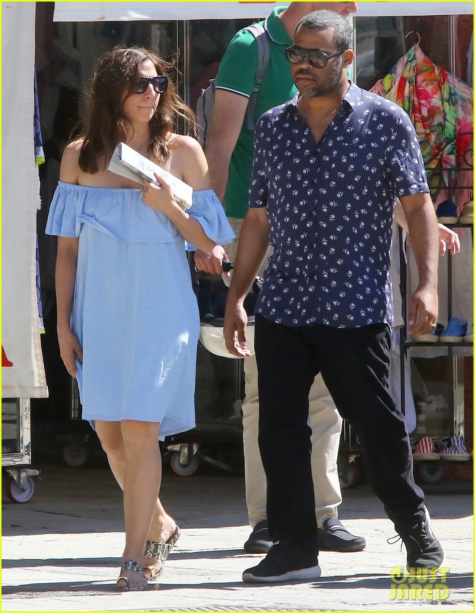 Chelsea Peretti Feet