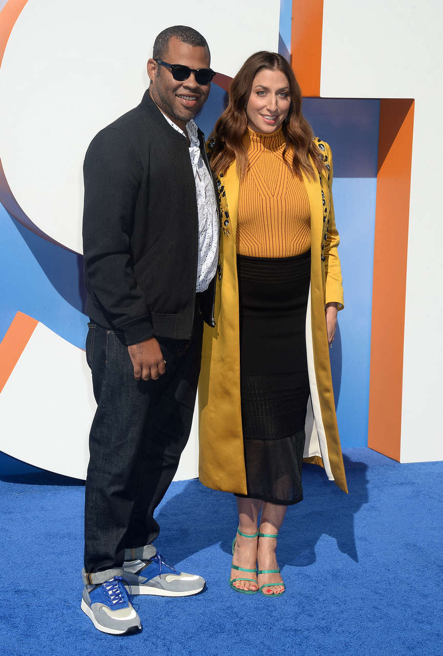 Chelsea Peretti Feet