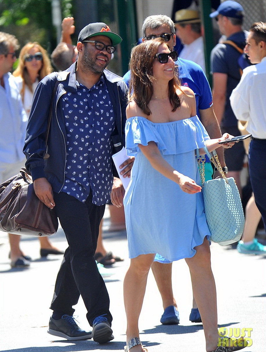 Chelsea Peretti Feet