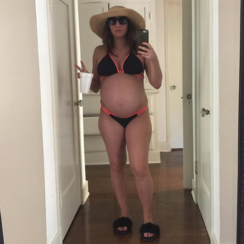 Chelsea Peretti Feet