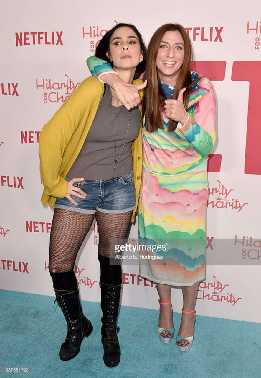 Chelsea Peretti Feet