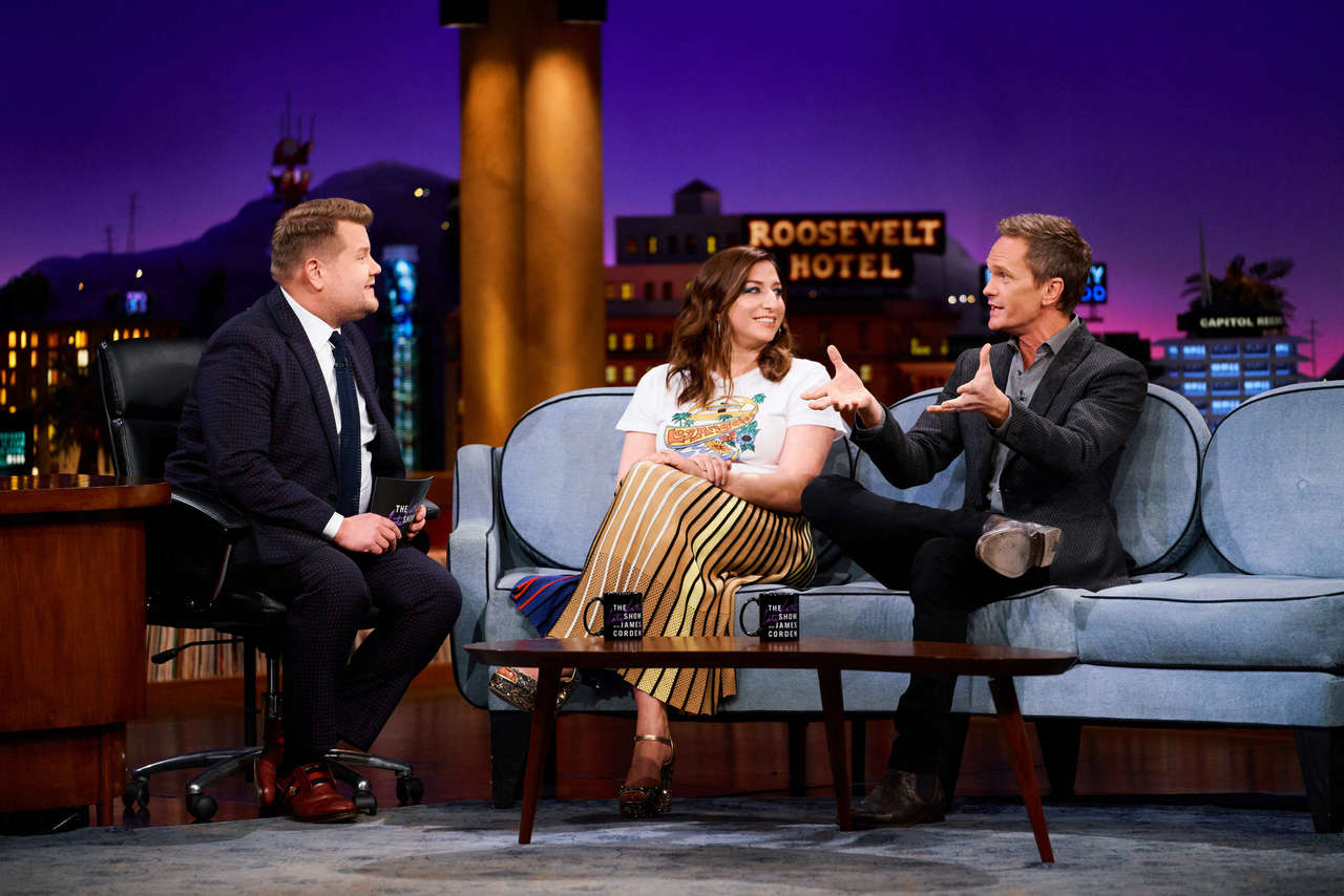 Chelsea Peretti Feet