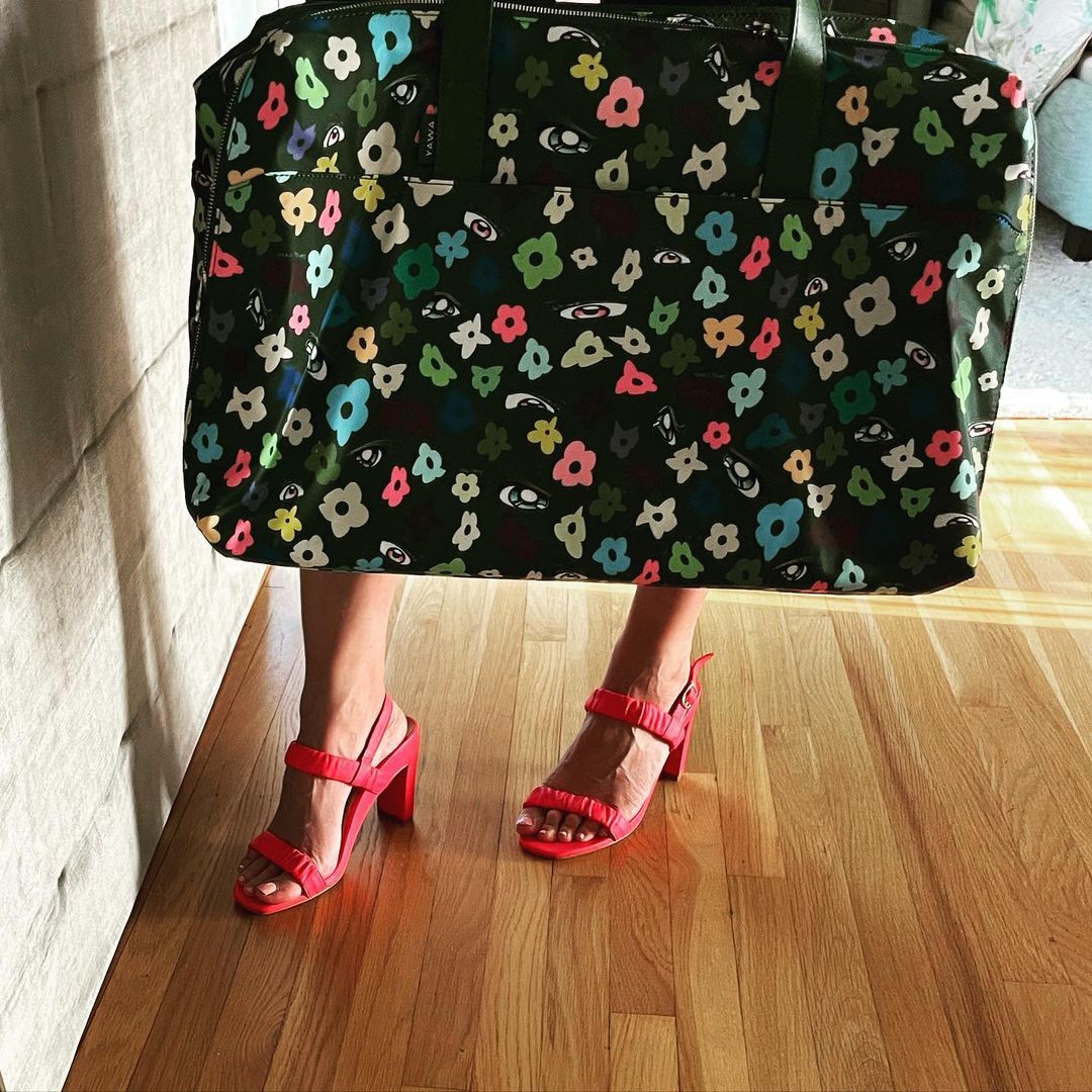 Chelsea Peretti Feet