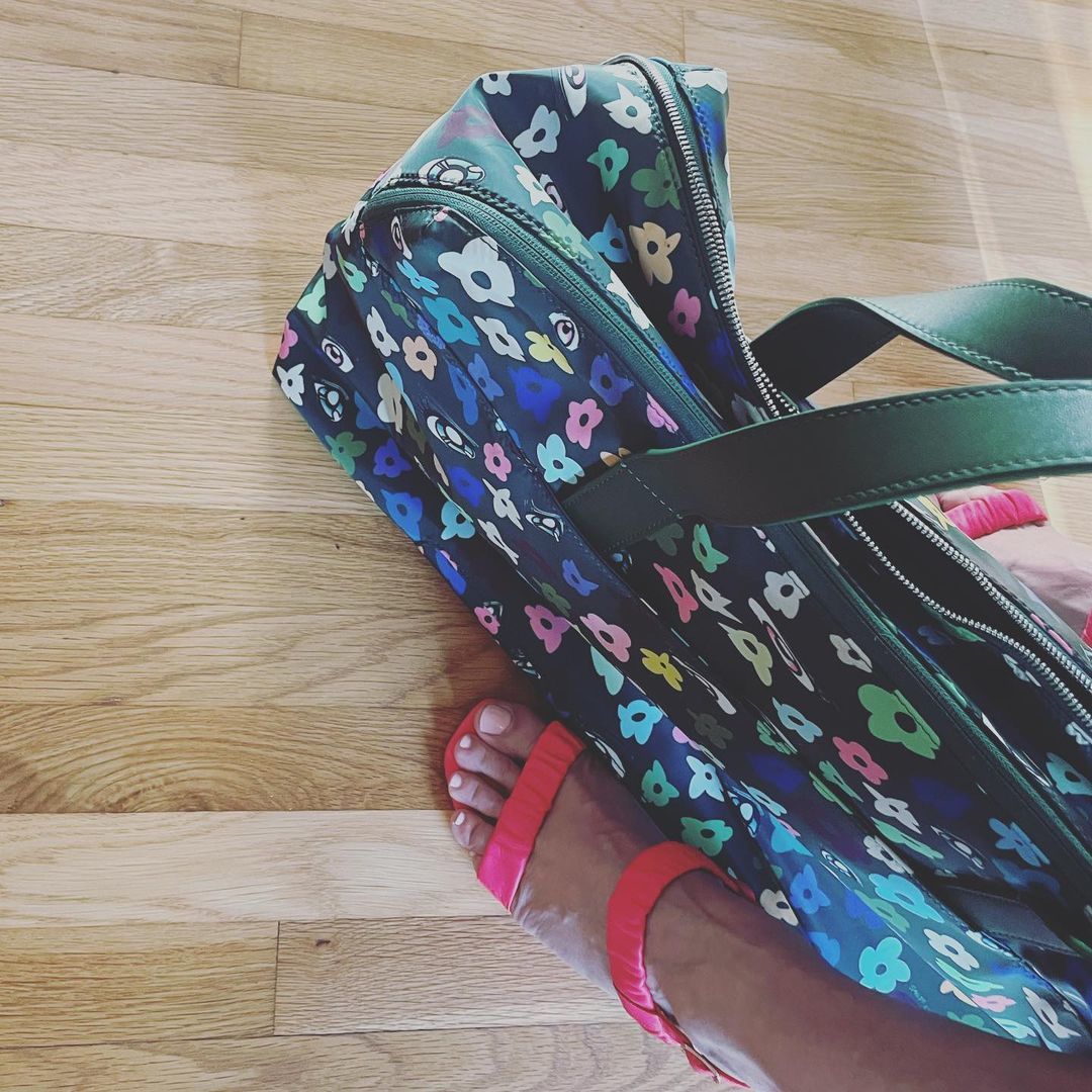 Chelsea Peretti Feet