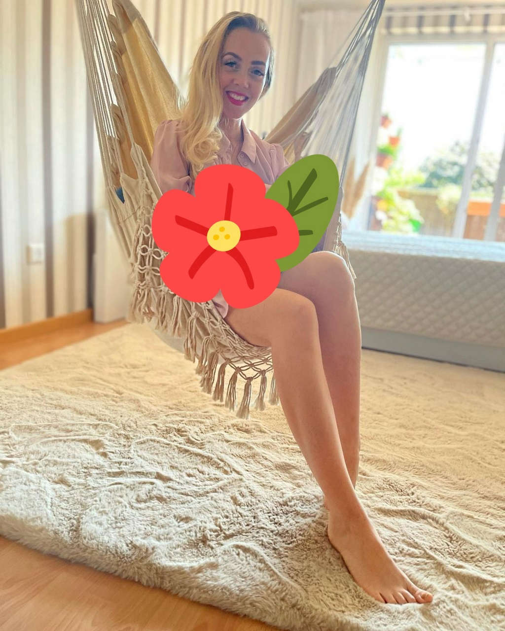 Julia Fljat Feet