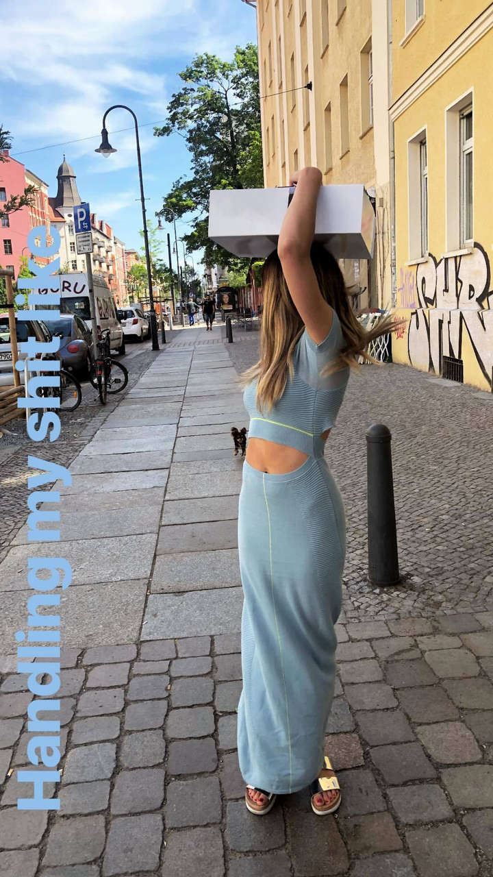 Lisa Marie Koroll Feet