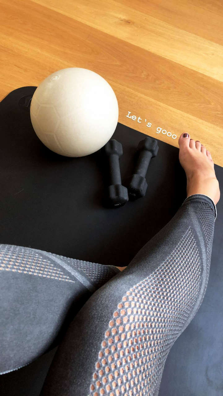 Lisa Marie Koroll Feet