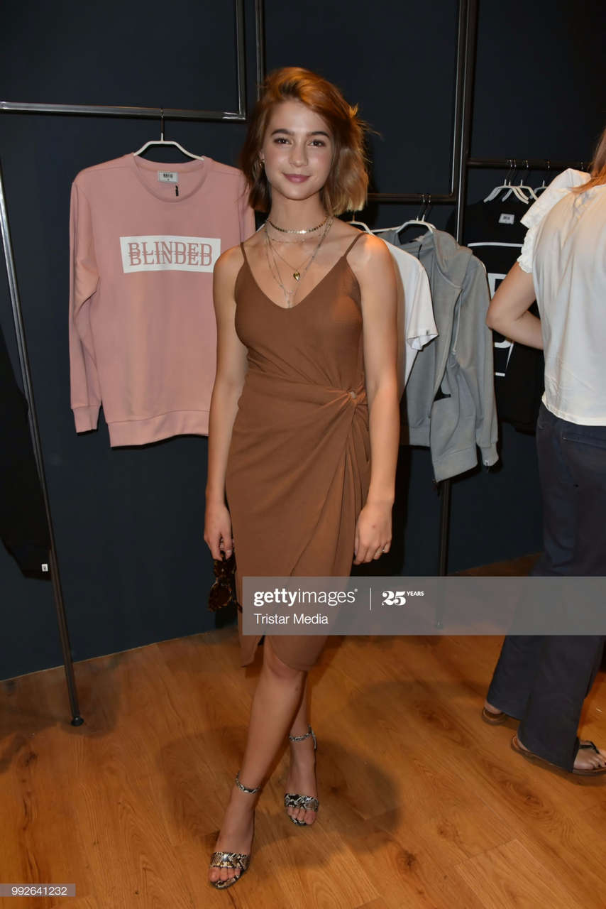 Lisa Marie Koroll Feet