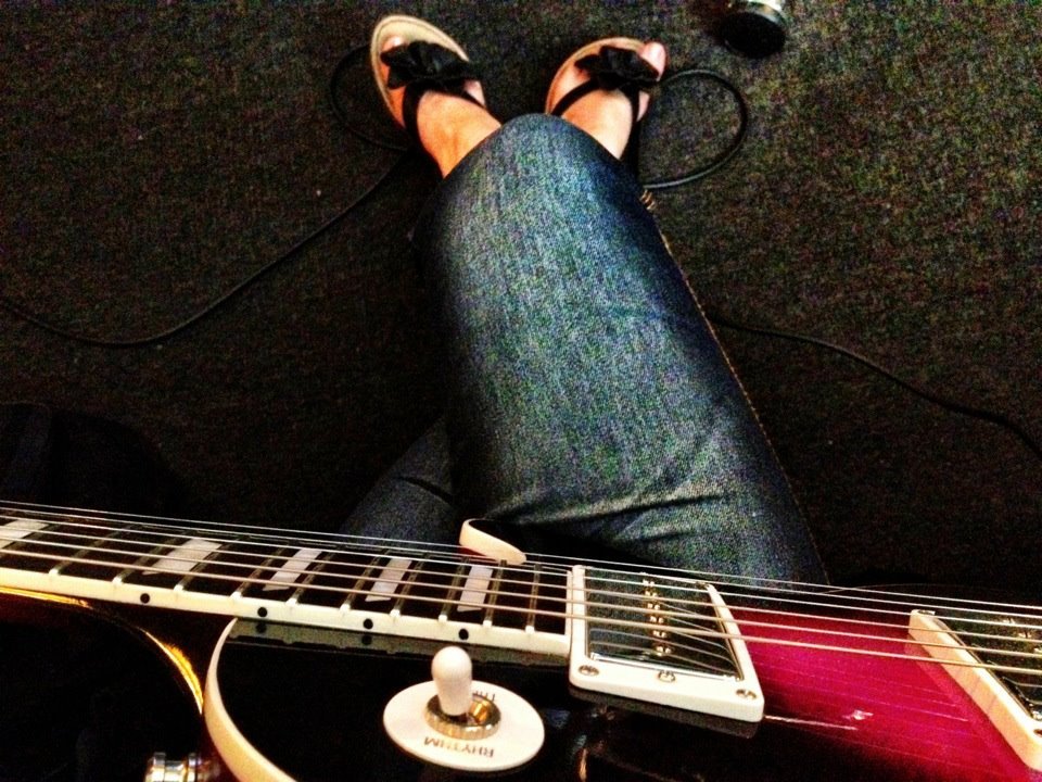 Lindsay Ell Feet