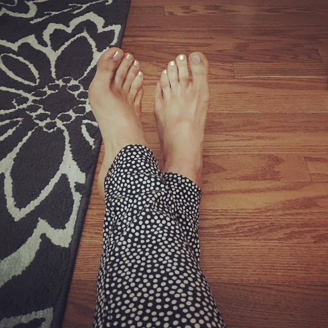Lindsay Ell Feet