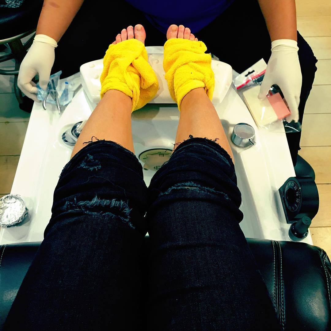 Lindsay Ell Feet