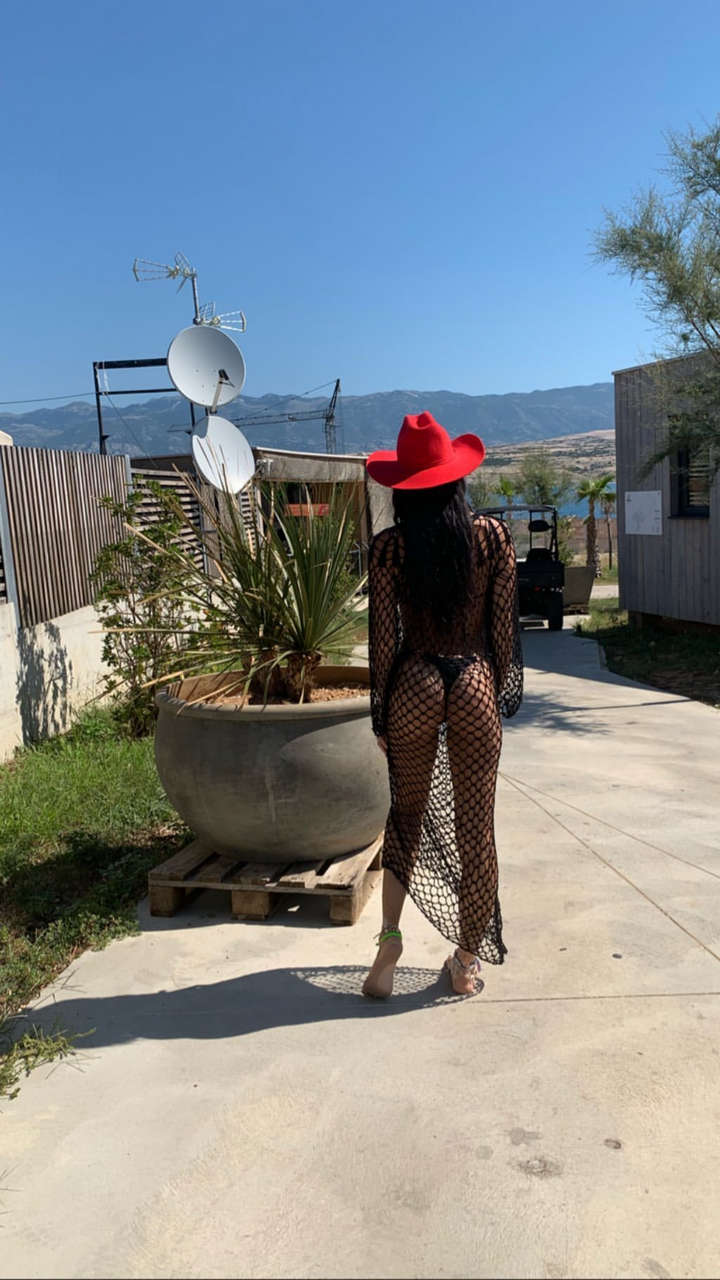 Jovana Djordjevic Feet