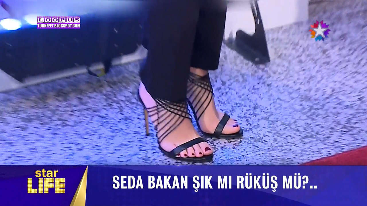 Seda Bakan Feet