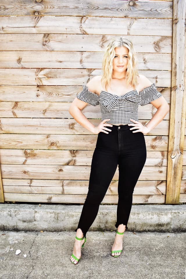 Lauren Alaina Feet