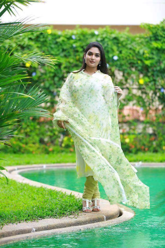 Prayaga Martin Feet