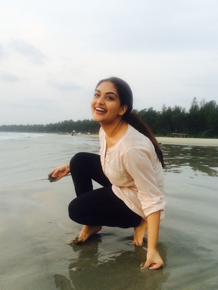 Prayaga Martin Feet