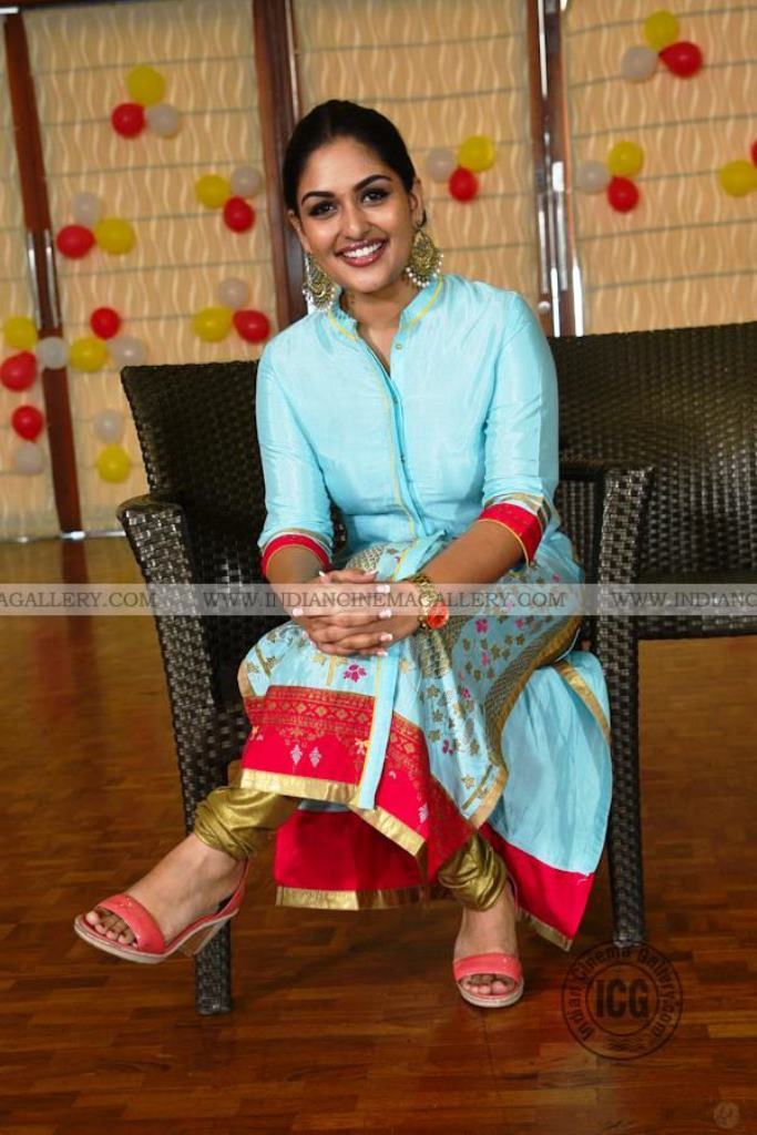Prayaga Martin Feet