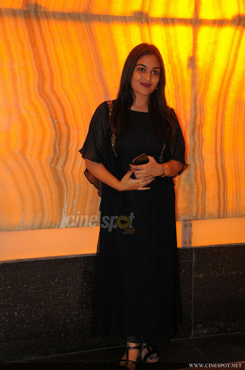 Prayaga Martin Feet