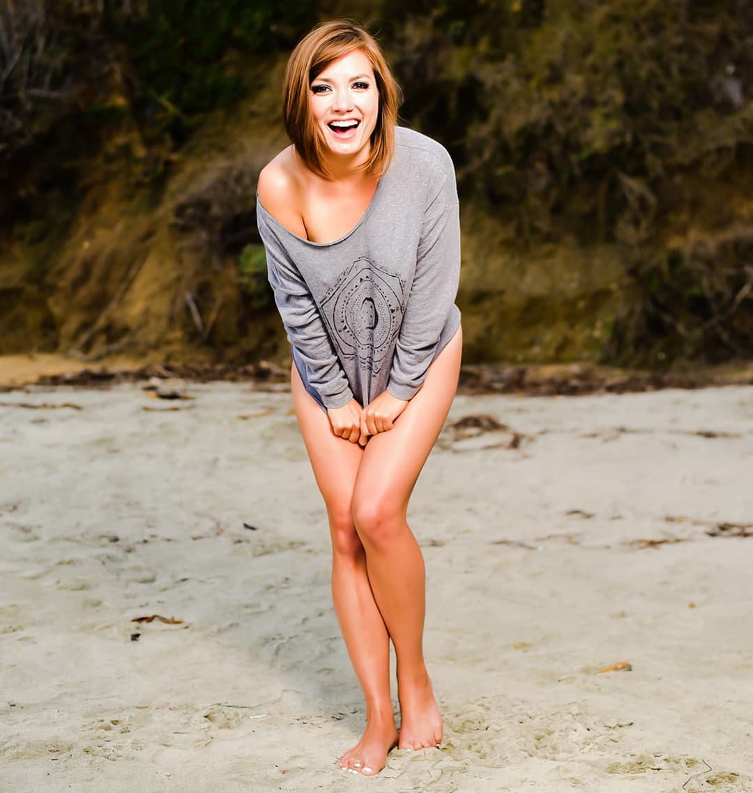 Nikole Mitchell Feet